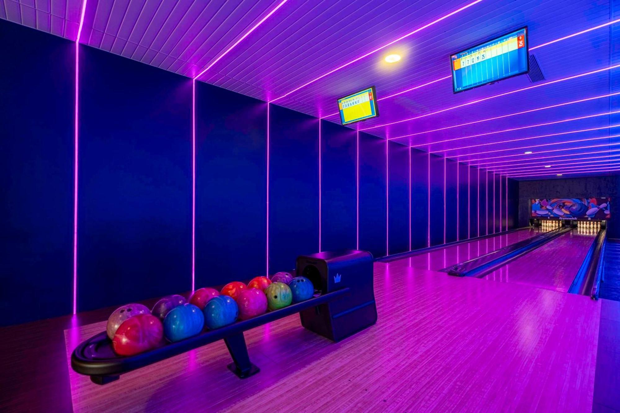 Radisson Blu Plaza Resort & Convention Centre Karjat Exteriör bild Bowling at the 2016 Olympics